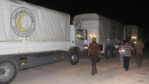 Convoy de alimentos llegando a Daraya