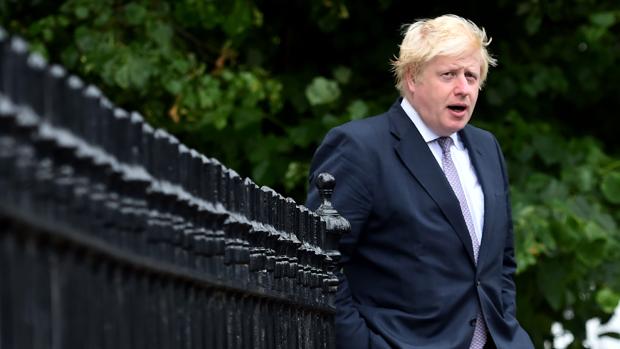 Boris Johnson, a la salida de su casa en Londres