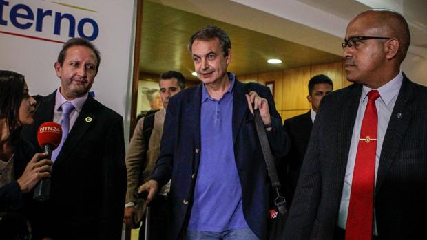 Zapatero a su llegada a Caracas