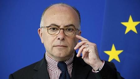 El ministro de Interior francés, Bernard Cazeneuve