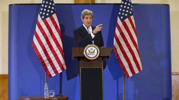 Kerry durante su última visita a Turquía el 21 de abril de 2013 en Estambui