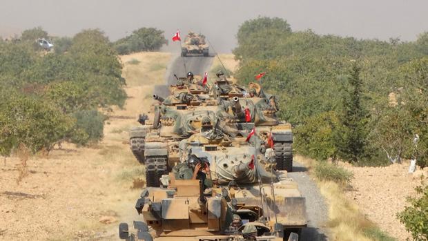 Un tanque turco circula por ciudad siria de Jarabalús