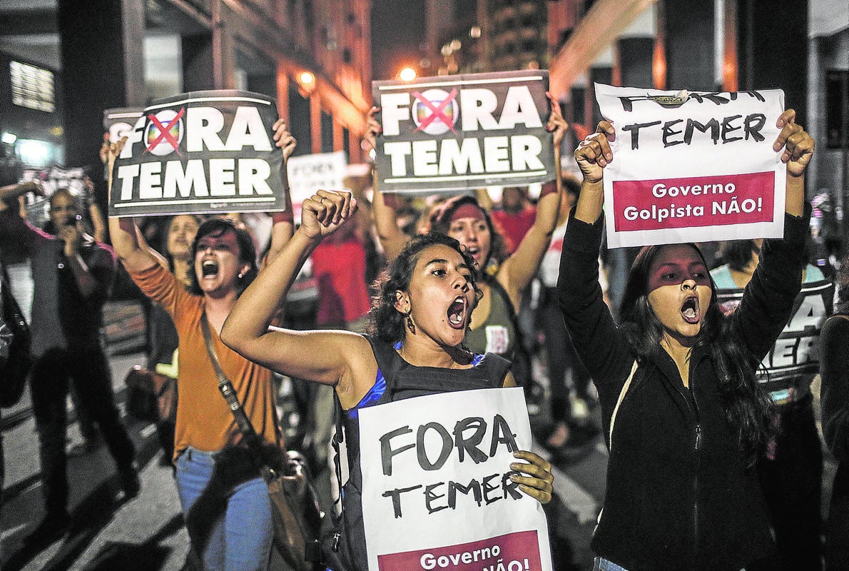 El nuevo gobierno de Temer comienza acosado por las protestas, la impopularidad y la división