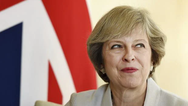 La primera ministra británica, Theresa May, este jueves durante su reunión con emir de Catar, Sheikh Tamim bin Hamad Al Thani, en el número 10 de Downing Street en Londres