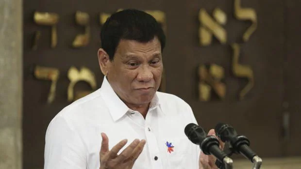 Duterte manda a Obama «al infierno» y la UE «al purgatorio» por negarle la venta de armas