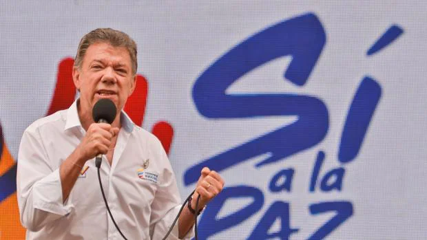 Juan Manuel Santos, en un acto de la campaña electoral previa al plebiscito que perdió