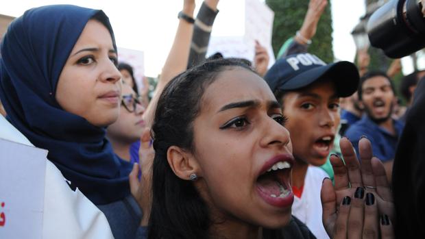 Una multitud de manifestantes se echó a las calles enRabat