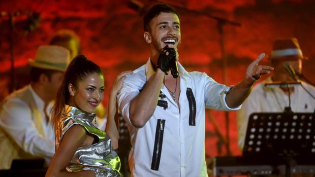 El cantante marroquí Saad Lamjarred durante su actuación en el Festival Internacional de Cartago, en el anfiteatro romano de la ciudad tunecina