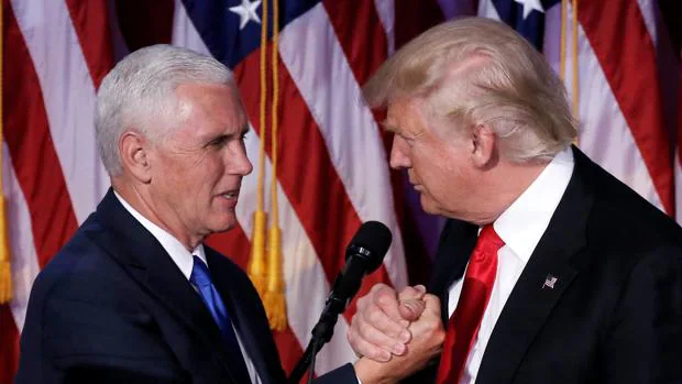 Mike Pence y Donald Trump, al anunciar la victoria en las elecciones de EE.UU.