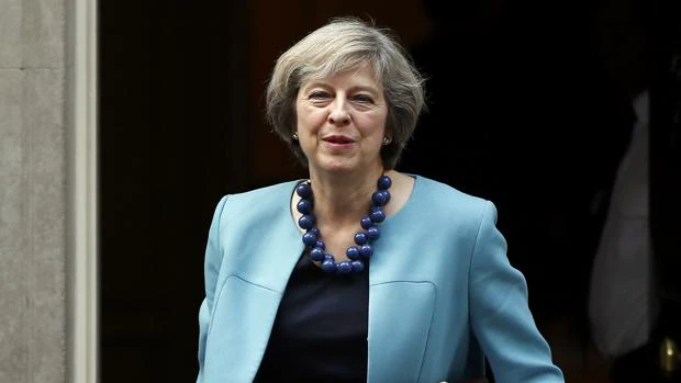 Theresa May, en una imagen del pasado mes de octubre, saliendo del 10 de Downing Street