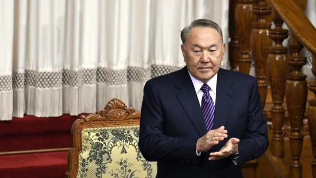 Nursultan Nazarbáyev ya era el máximo dirigente de Kazajistán en tiempos soviéticos