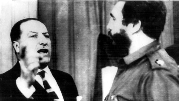 El embajador Lojendio, enfrentado a Fidel Castro