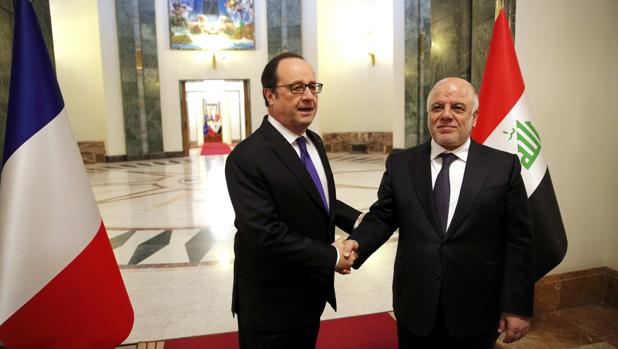 François Hollande, junto al primer ministro iraquí, Haider al-Abadi