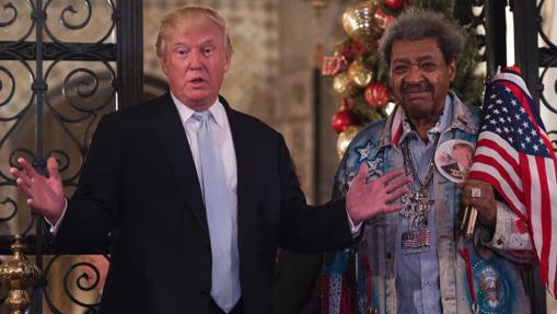 Donald Trump, con el promotor de boxeo Don King, el pasado 28 de diciembre en Palm Beach, Florida.