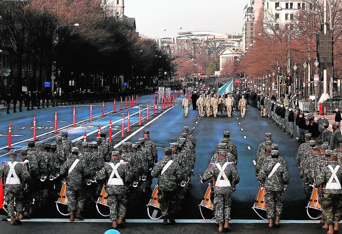 Desfile, ayer, en Washington antes de la investidura de Trump