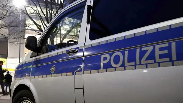 Imagen de archivo de coche de policía en Alemania