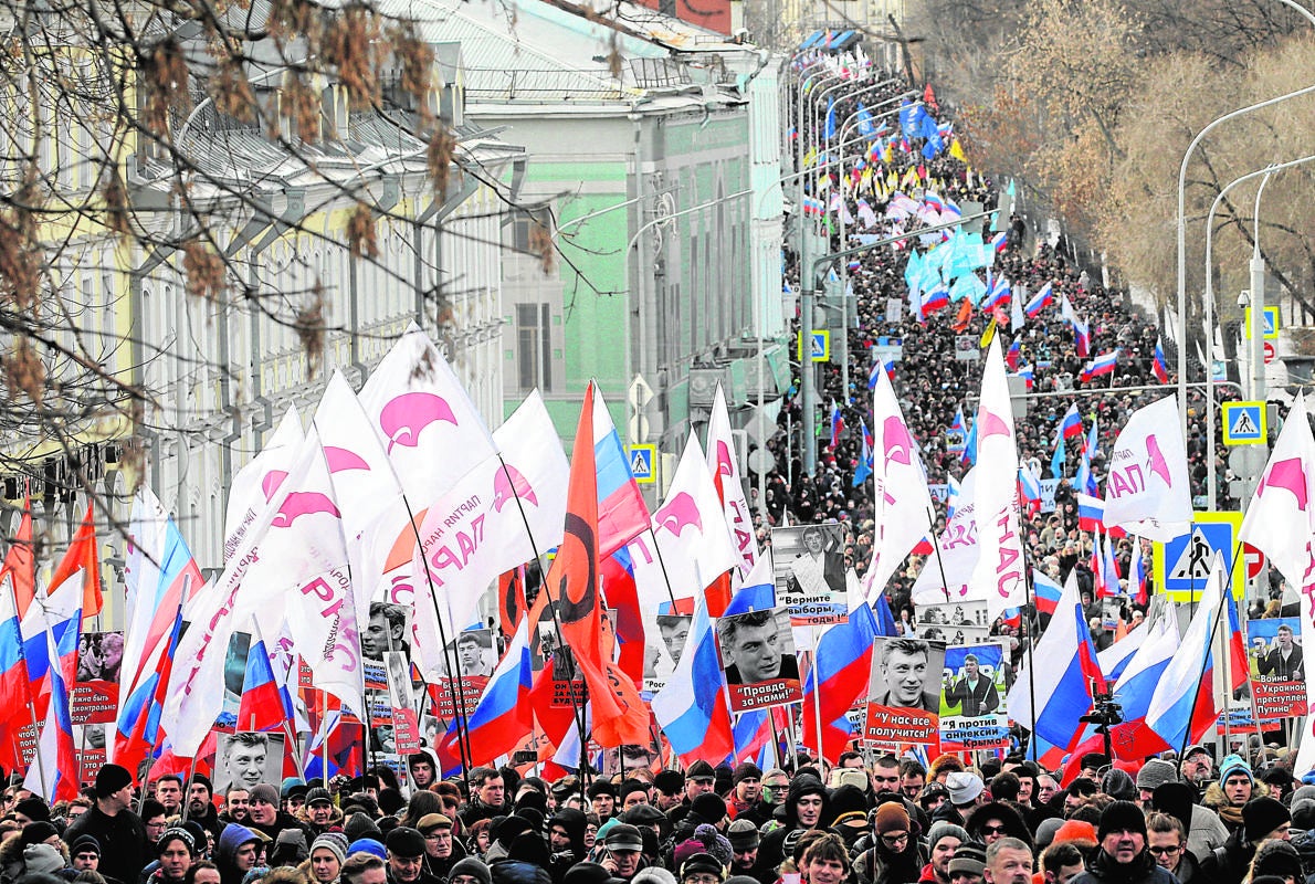 La policía retiró a los manifestantes las pancartas con alusiones a Putin