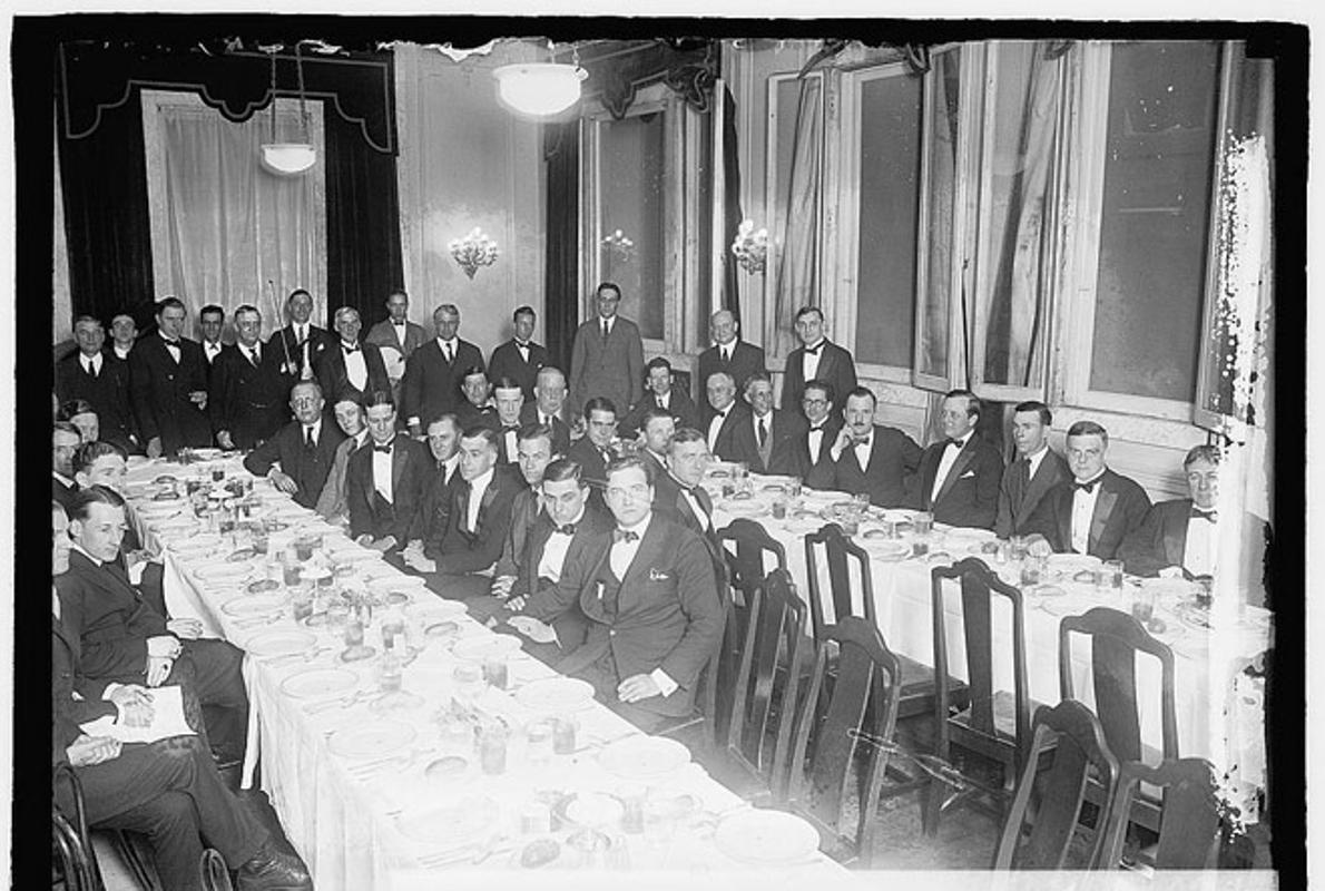 Cena de los corresopnsales de la Casa Blanca, en 1923