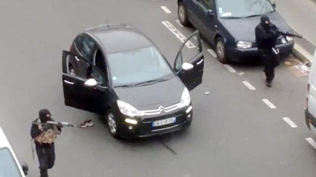 Los terroristas armados que atentaron contra la revista Charlie Hebdo