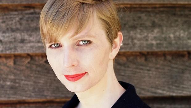 La exsoldado Chelsea Manning difunde su primera imagen en libertad