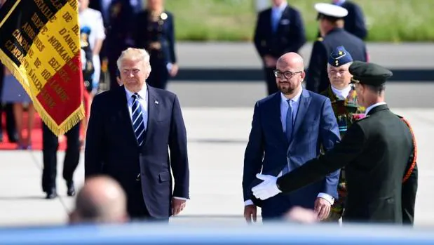 Trump, recibido por el primer ministro belga, Charles Michel