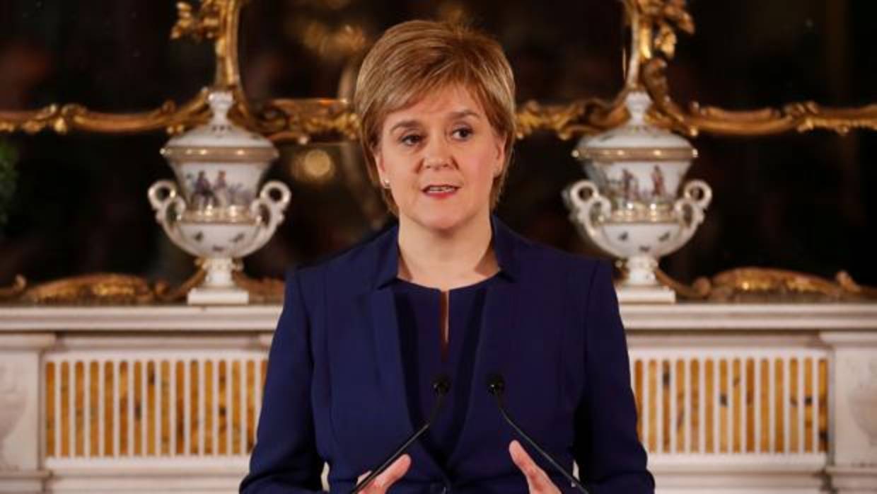 Sturgeon, durante una rueda de prensa tras conocer los resultados de las elecciones en el Reino Unido