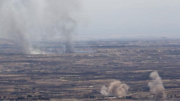 Vista del humo desde los Altos del Golán durante los combares en el día de ayer