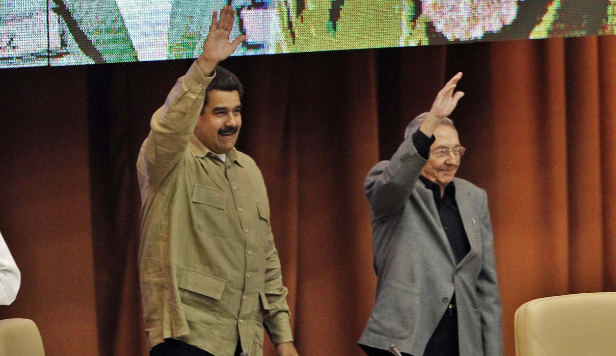 Nicolás Maduro y Raúl Castro, en diciembre del pasado año en La Habana