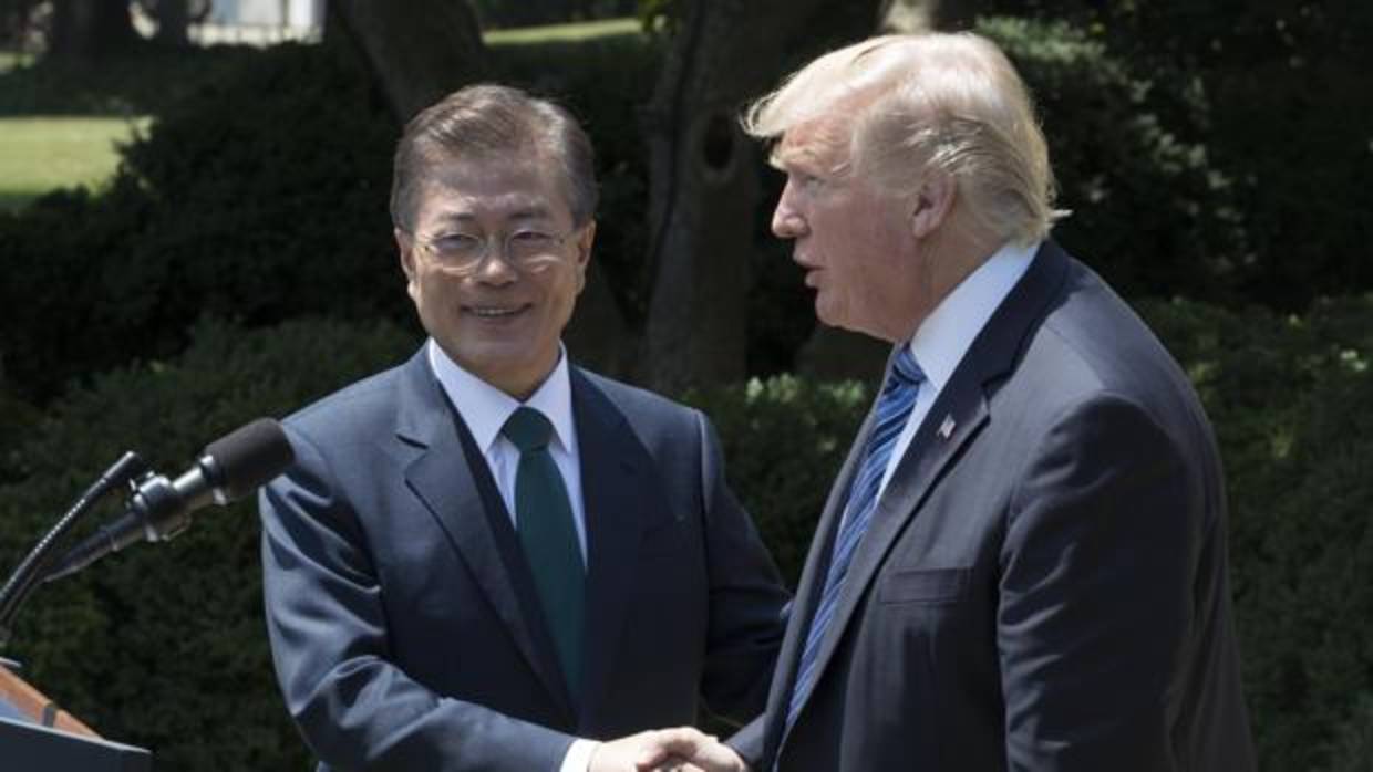 El presidente de Corea del Sur, Moon Jae-in, y su homólogo estadounidense, Donald Trump