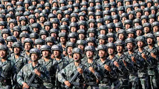 Imagen de algunos de los 12.000 soldados que participaron en el desfile de Ejército chino