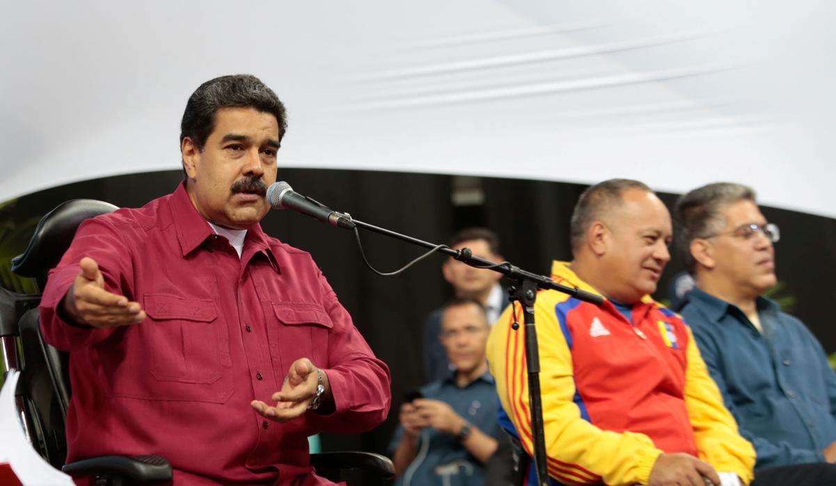 Nicolás Maduro se dirige a los constituyentes ante uno de los hombres fuertes del régimen, Diosdado Cabello