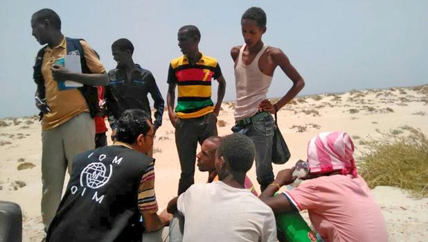 Unos trescientos inmigrantes son arrojados al mar en Yemen en 24 horas