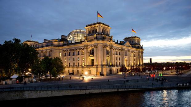 Un turista estadounidense recibe una paliza en Alemania por hacer el saludo nazi