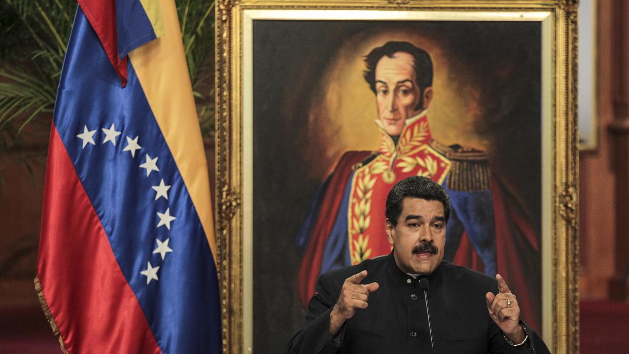 Nicolás Maduro ha llamado a «defender la paz con tanques, aviones y fusiles»