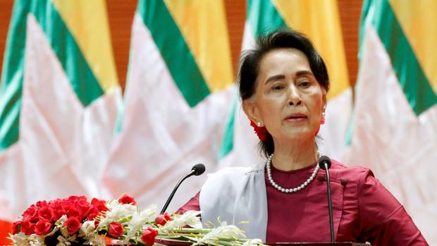 Suu Kyi dice que no teme «hacer frente al escrutinio internacional» por su gestión de la crisis de los rohinyás