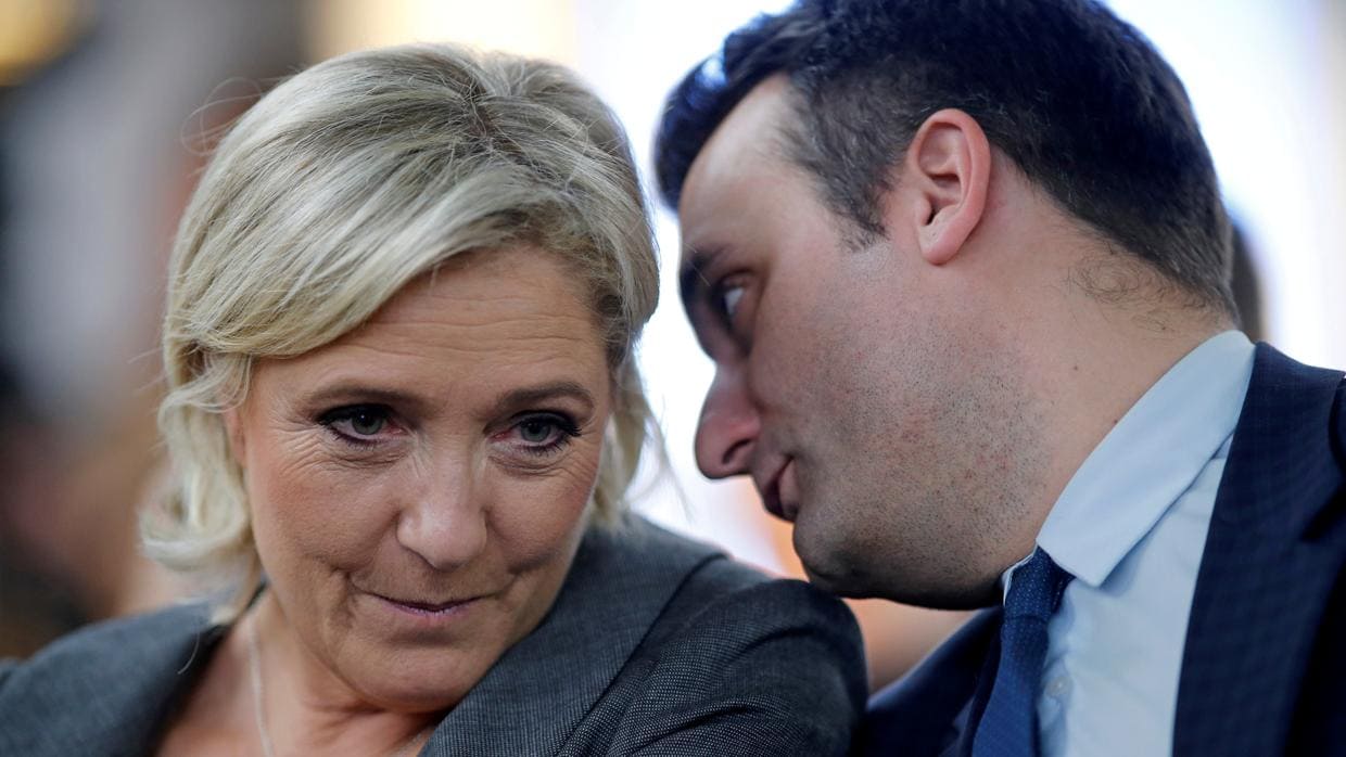 Marine Le Pen junto al ya exvicepresidente del FN, Florian Philippot