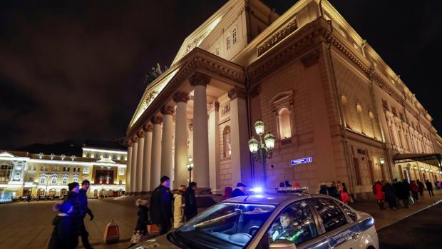 Evacuados el Bolshói, un hotel y un centro comercial por múltiples amenazas de bomba en Moscú