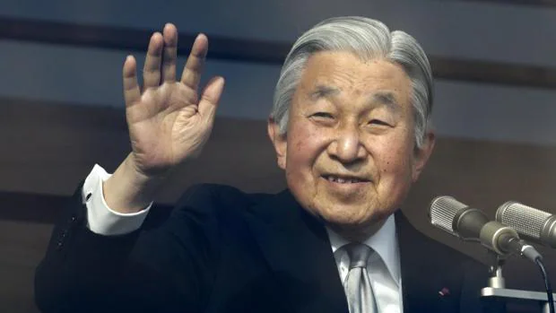 Akihito, el primer emperador de Japón en dos siglos en abdicar