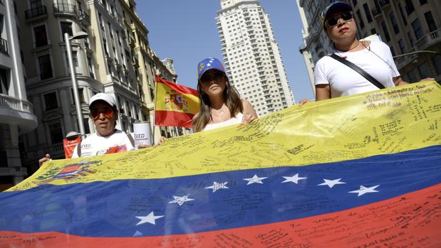 Llegan a España más de 10.000 venezolanos en solo seis meses