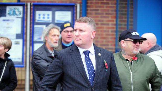 Detenido por crimen de odio el líder del partido ultraderechista Britain First, retuiteado por Trump