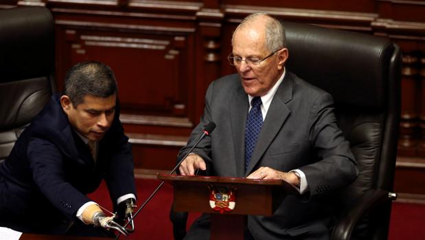 El «tsunami Odebrecht» arrasa Perú y amenaza con tumbar al presidente