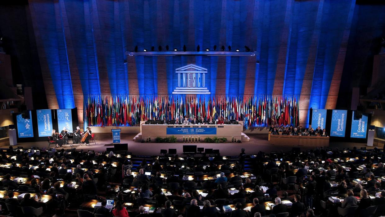 Plano general de la 38º Conferencia General de Organización de las Naciones Unidas para la Educación, la Ciencia y la Cultura (UNESCO) en su sede de París