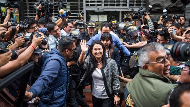 Keiko Fujimori y Kuczynski declaran durante horas por el caso Odebrecht