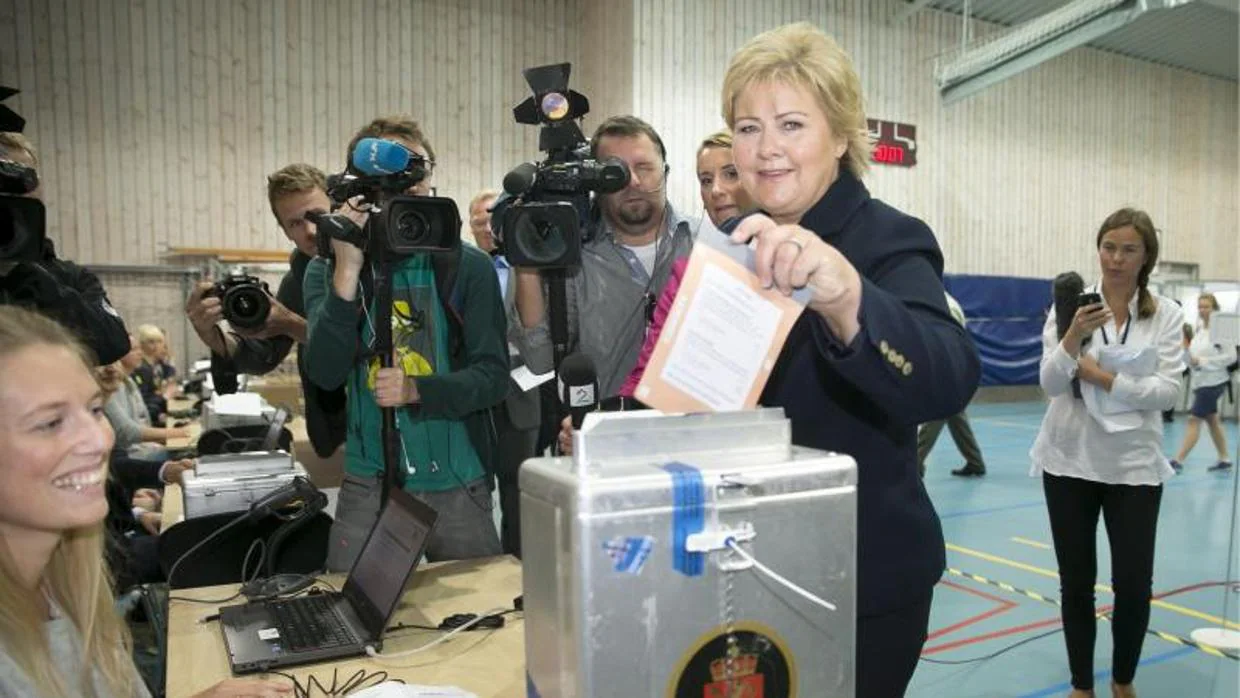 La política conservadora noruega Erna Solberg, durante las elecciones de 2013
