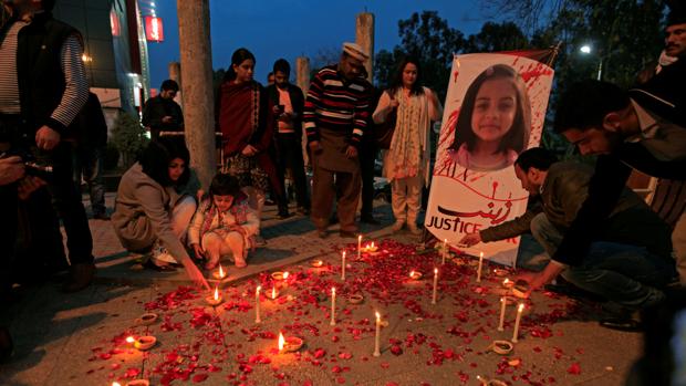 La Policía busca a un asesino en serie por la violación y asesinato de una niña de siete años en Pakistán