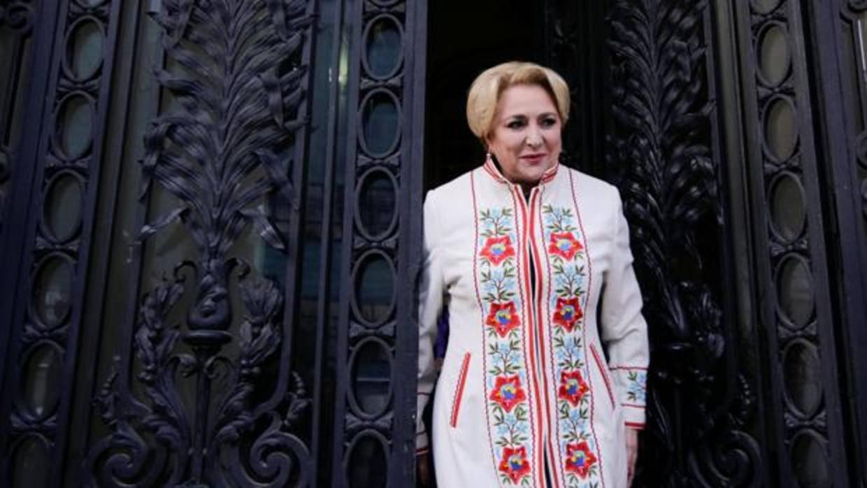 Dancila sucede en el gobierno a Mihai Tudose quien dimitió la semana pasada tras perder el apoyo del PSD