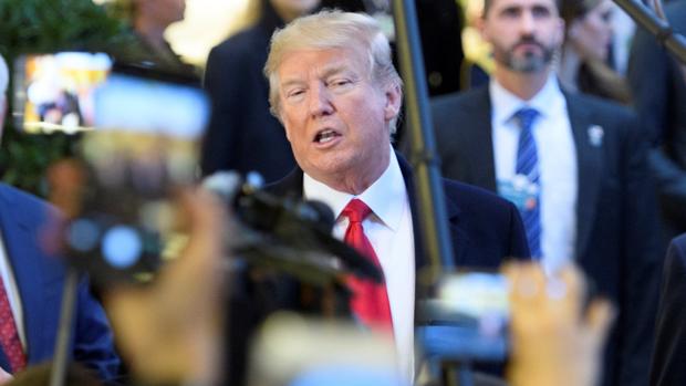 Trump pide perdón por difundir vídeos de la extrema derecha