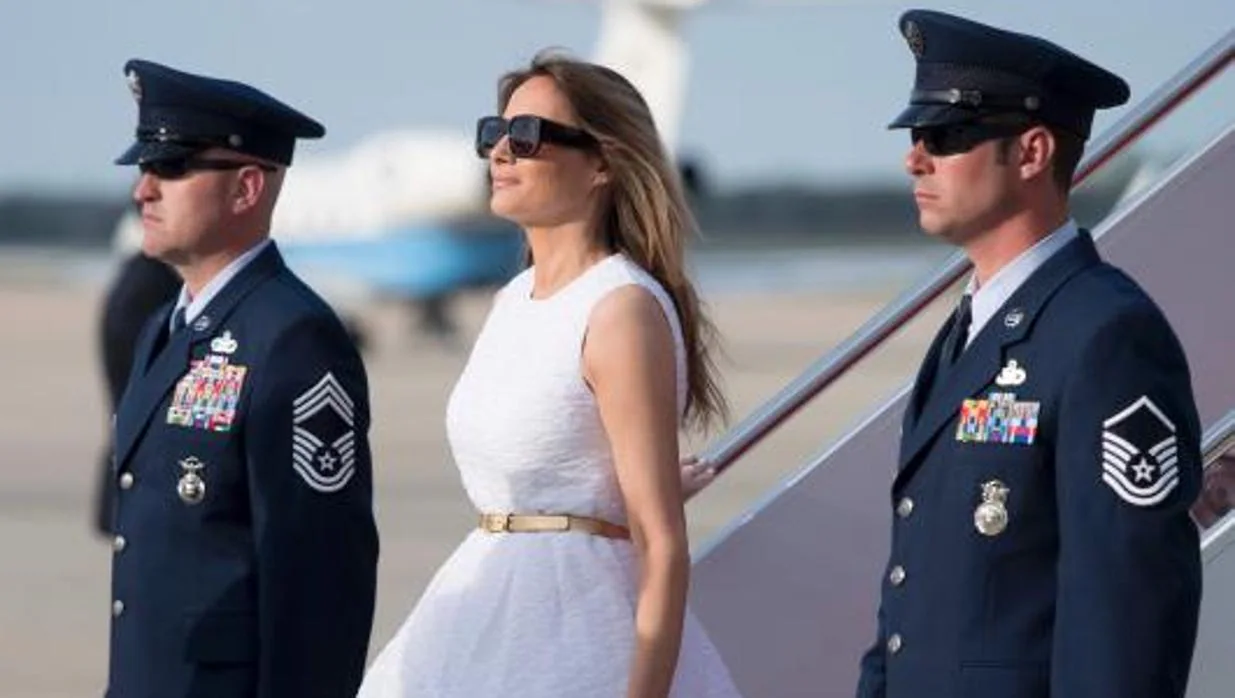 Melania Trump llega a la base de la Fuerza Aérea de Andrews (Maryland)