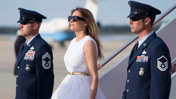 Melania Trump gastó 675.000 dólares en vuelos militares