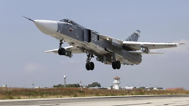 Rebeldes sirios derriban un avión de combate ruso y matan al piloto en un tiroteo